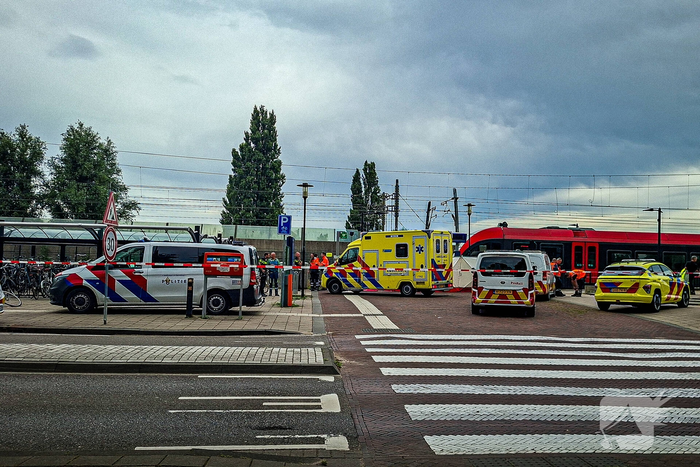 Ongeval bij spoorwegovergang zorgt voor grote hulpverlening