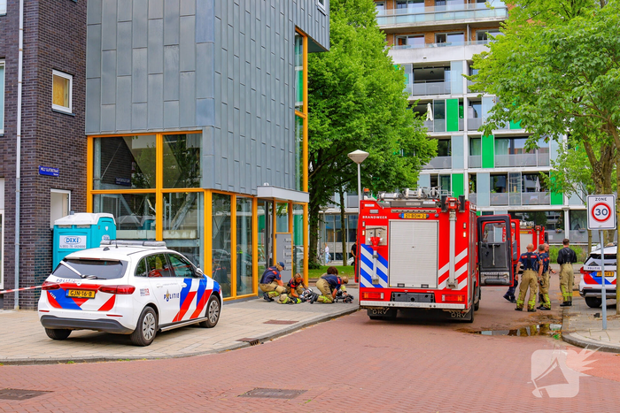 Brand in flatwoning leidt tot evacuatie