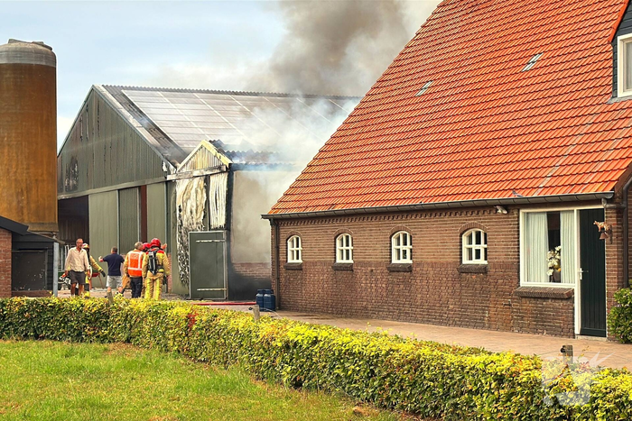 Brand in koeienstal leidt tot aanzienlijke schade