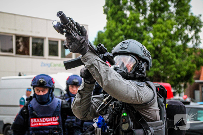 Veel gewonden en doden bij grootschalige oefening in oude brandweerkazerne, DSI arresteert schutters