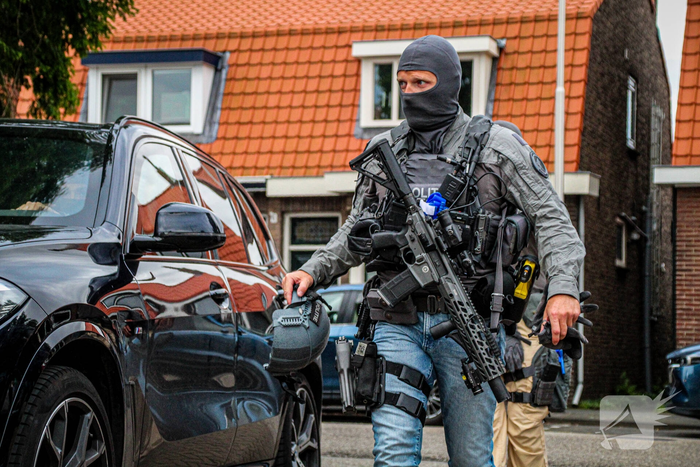 Veel gewonden en doden bij grootschalige oefening in oude brandweerkazerne, DSI arresteert schutters
