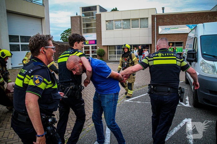 Veel gewonden en doden bij grootschalige oefening in oude brandweerkazerne, DSI arresteert schutters