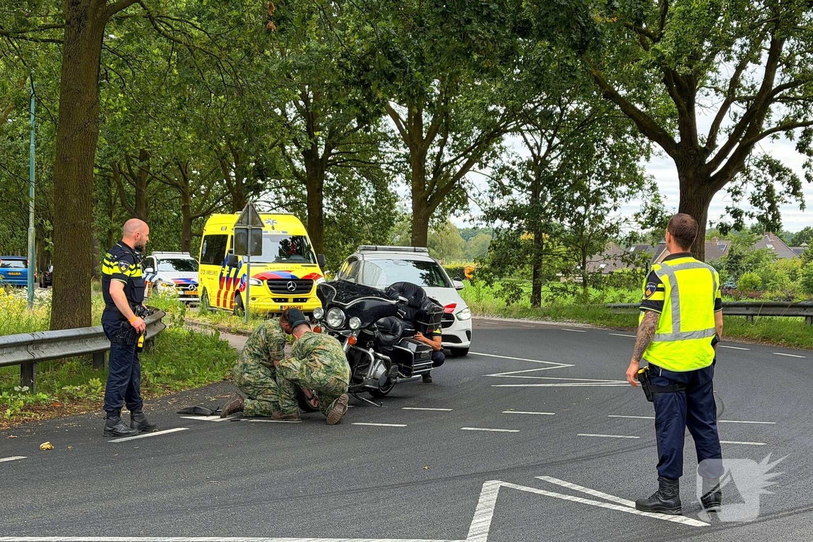 Motorrijder gewond bij aanrijding met auto