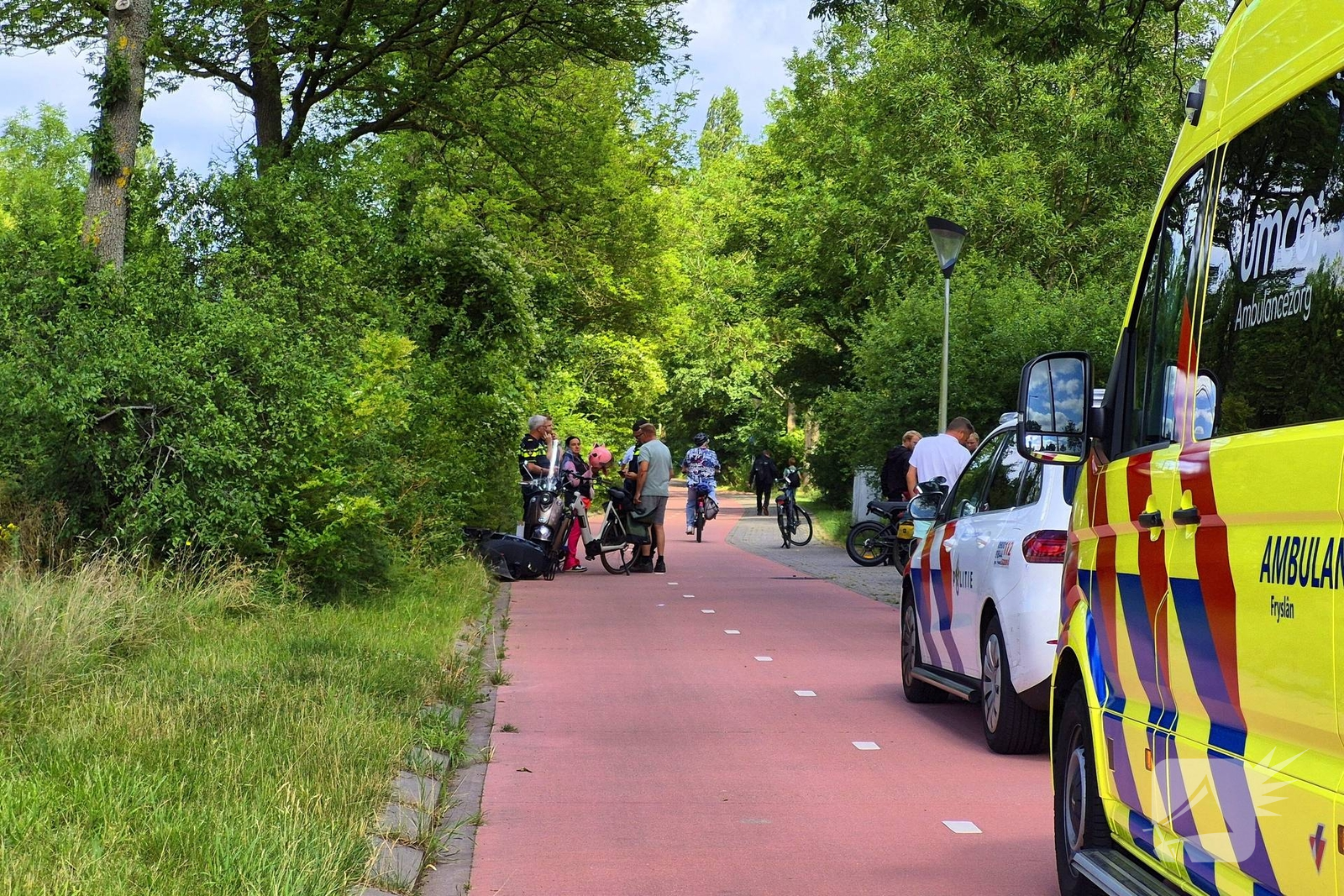 Scooter en fatbike botsen op fietspad