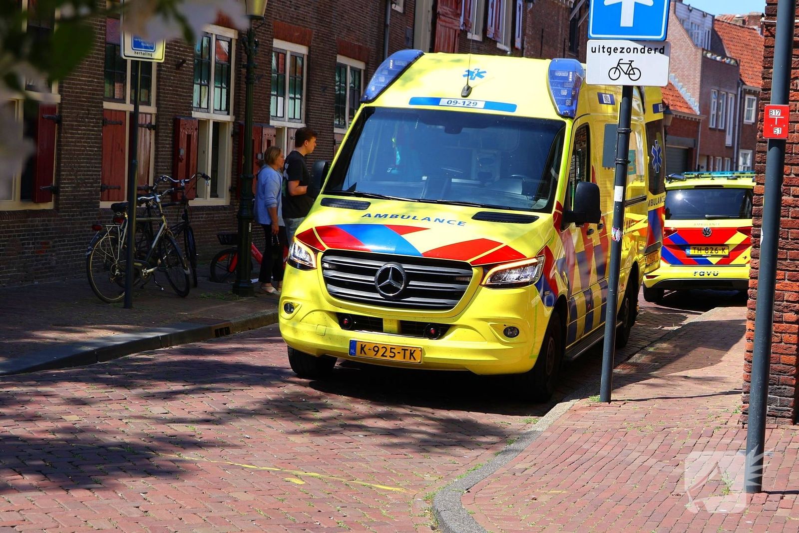 Fietsster valt en raakt gewond