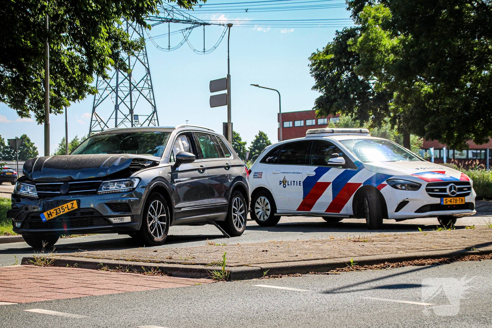 Kop-staartbotsing leidt tot aanzienlijke schade