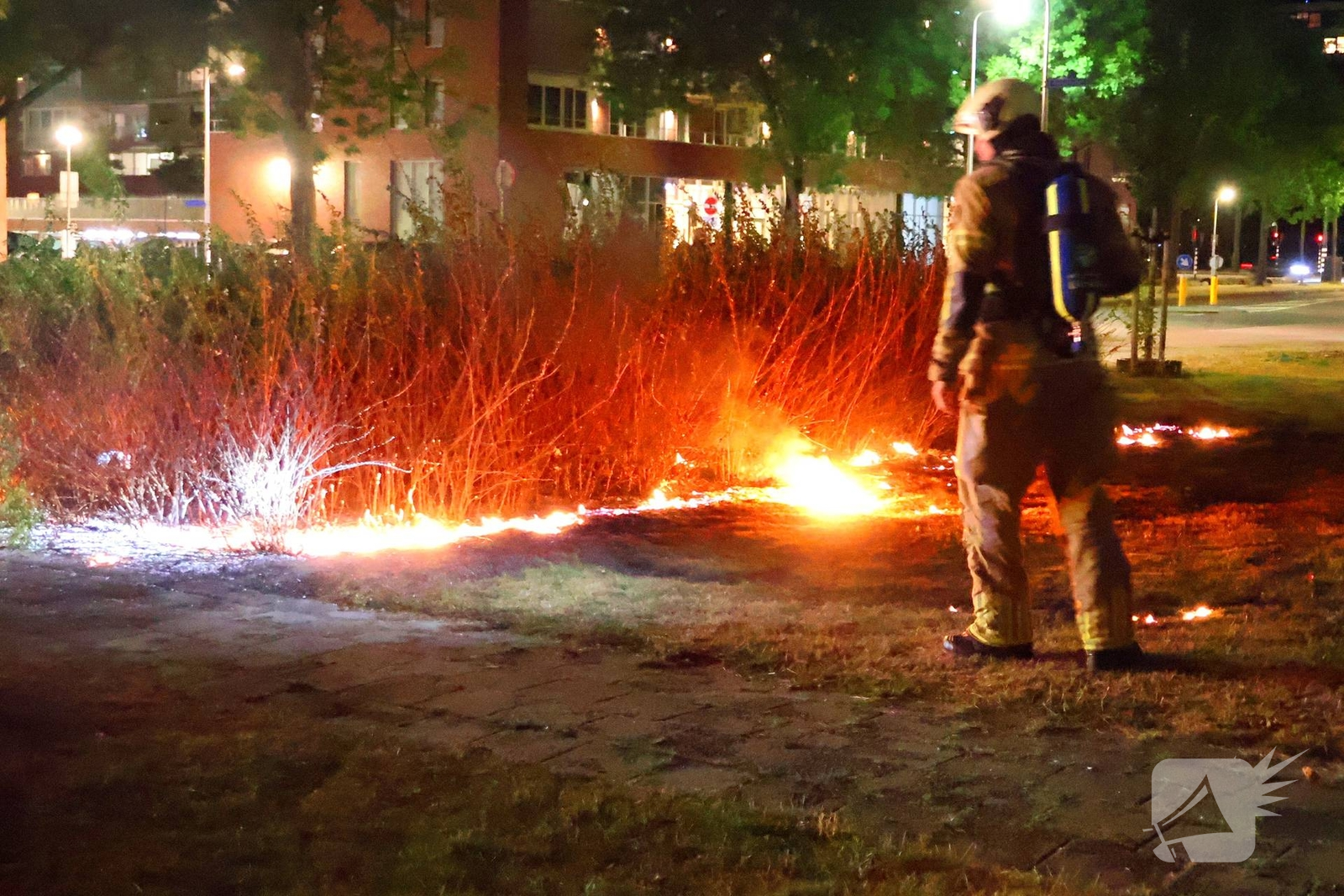 Politie onderzoekt buitenbrand