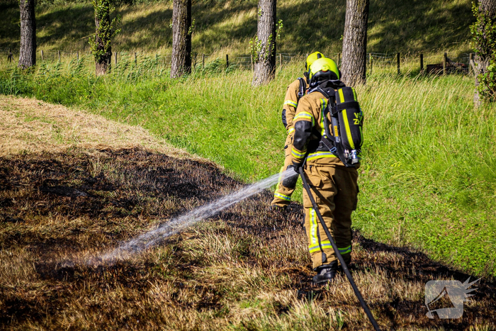 Brandweer houdt verdachte aan na brandstichting