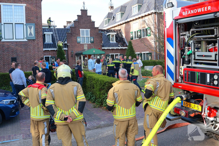 Brand in gemeentehuis vergt grote inzet brandweer