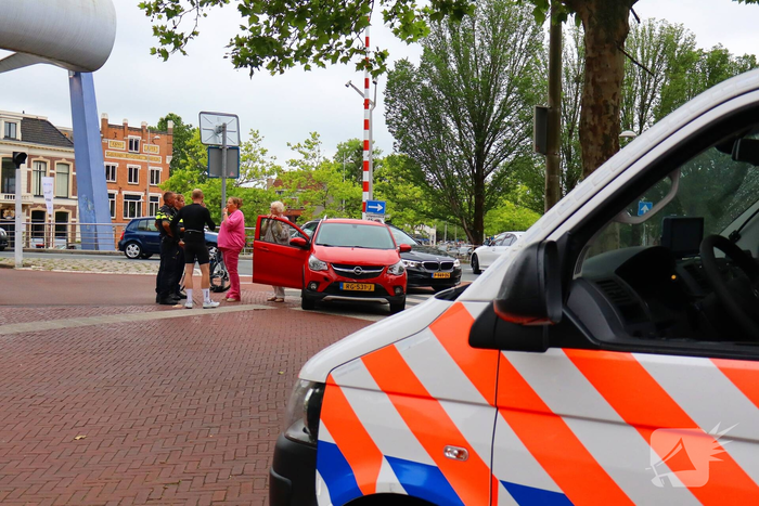 Wielrenner in botsing met personenauto