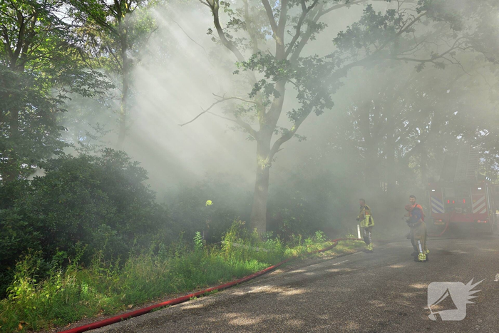 Veel rookontwikkeling bij brand in bosgebied