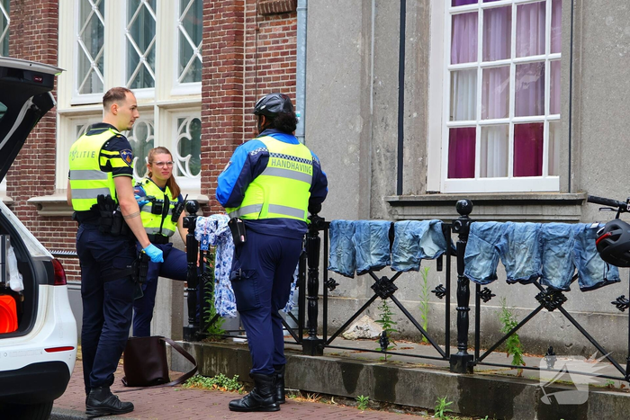 Handhavers houden verdachten aan na diefstal