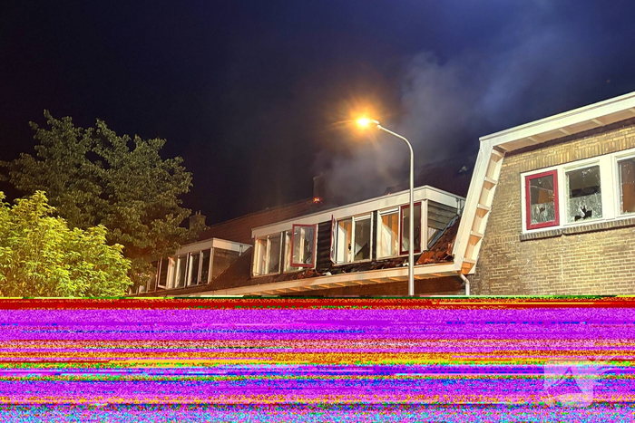 Brand in sloopwoningen onder controle