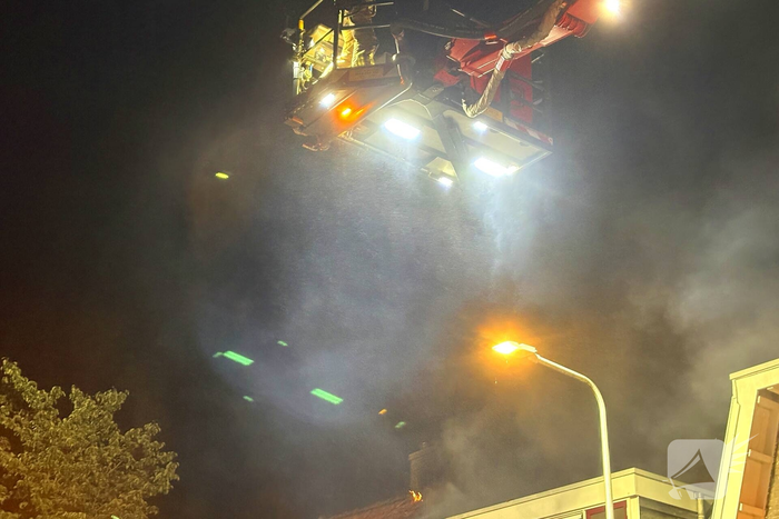 Brand in sloopwoningen onder controle