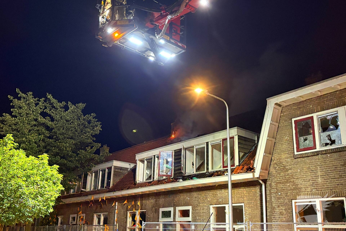 Brand in sloopwoningen onder controle
