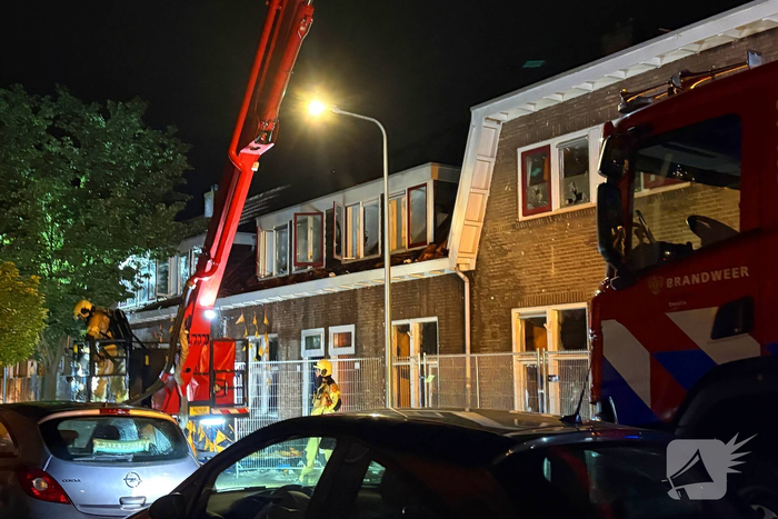 Brand in sloopwoningen onder controle