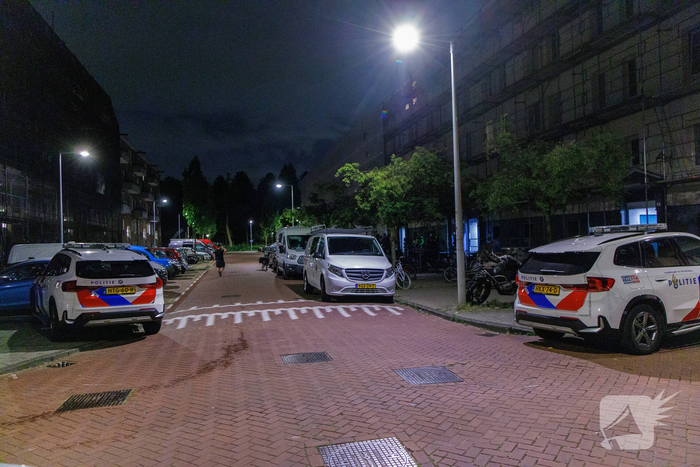 Explosief beschadigt entree woongebouw