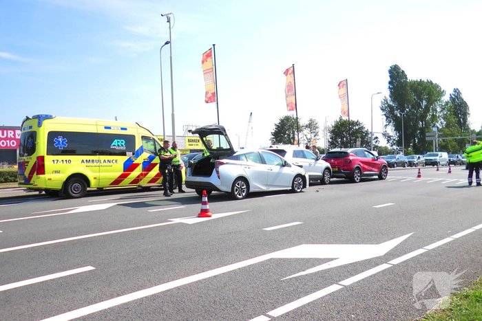 Drie voertuigen betrokken bij ongeval