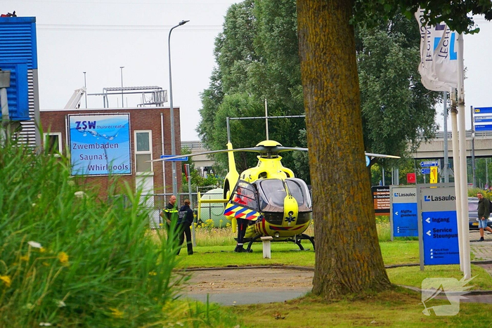 Scooterijder gewond bij aanrijding met auto