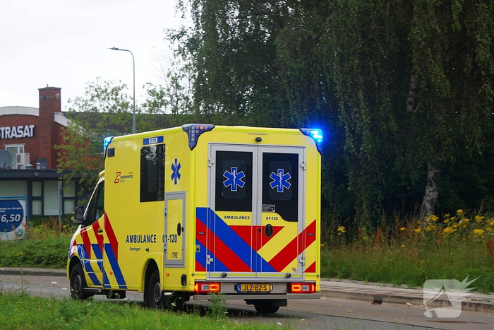 Scooterijder gewond bij aanrijding met auto