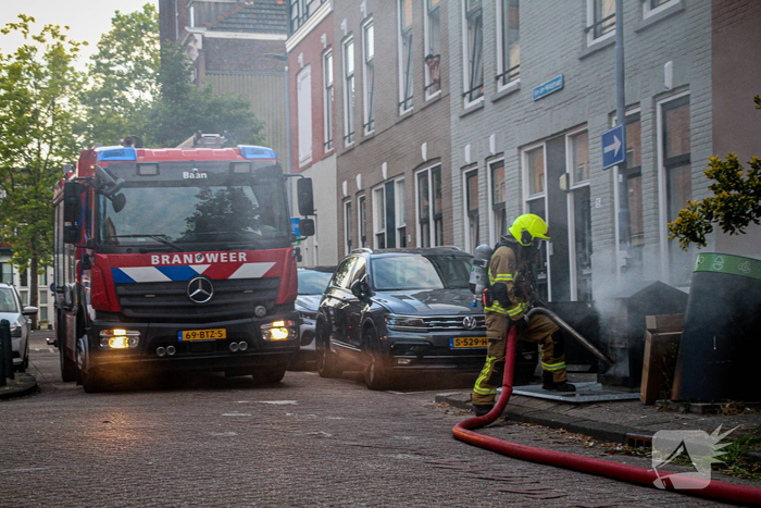 Brand in ondergrondse container veroorzaakt flinke rookontwikkeling