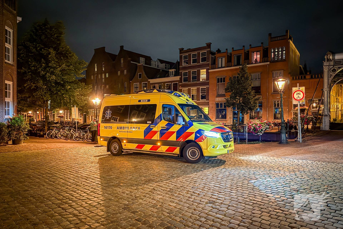Persoon ernstig gewond na ongeval met boot