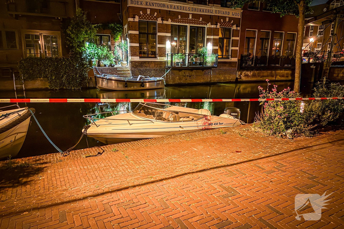 Persoon ernstig gewond na ongeval met boot