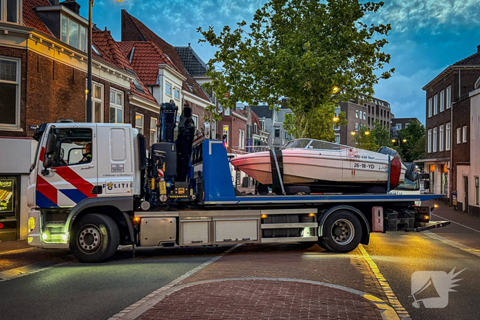 Persoon ernstig gewond na ongeval met boot