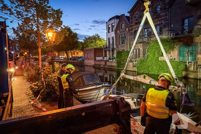 Persoon ernstig gewond na ongeval met boot