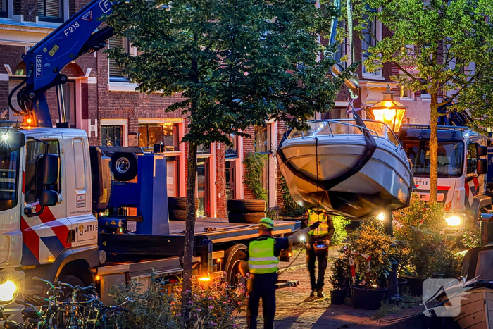 Persoon ernstig gewond na ongeval met boot