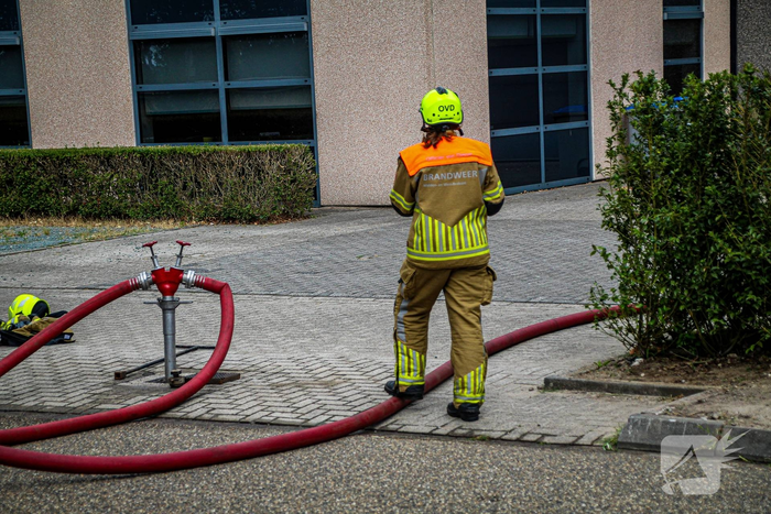Brand in container leidt tot grote rookontwikkeling