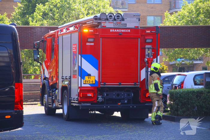 Brandlucht leidt tot grote brandweeractie