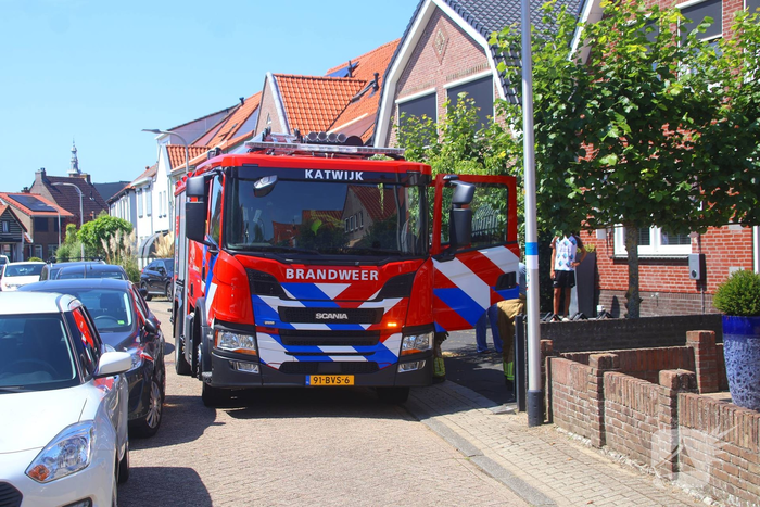 Brandweer controleert meterkast na kortsluiting