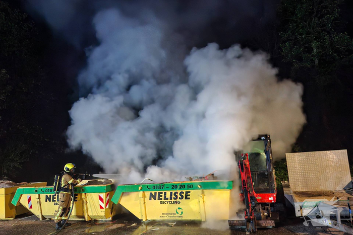 Containerbrand veroorzaakt grote rookontwikkeling