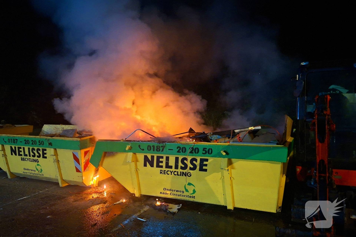 Containerbrand veroorzaakt grote rookontwikkeling