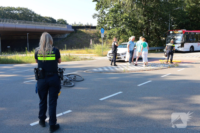Wielrenner gewond bij aanrijding met auto