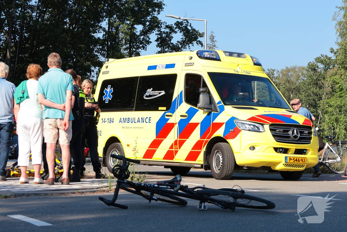 Wielrenner gewond bij aanrijding met auto