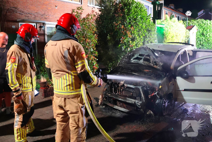 Brand in auto snel onder controle