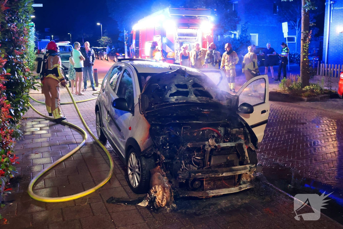 Brand in auto snel onder controle
