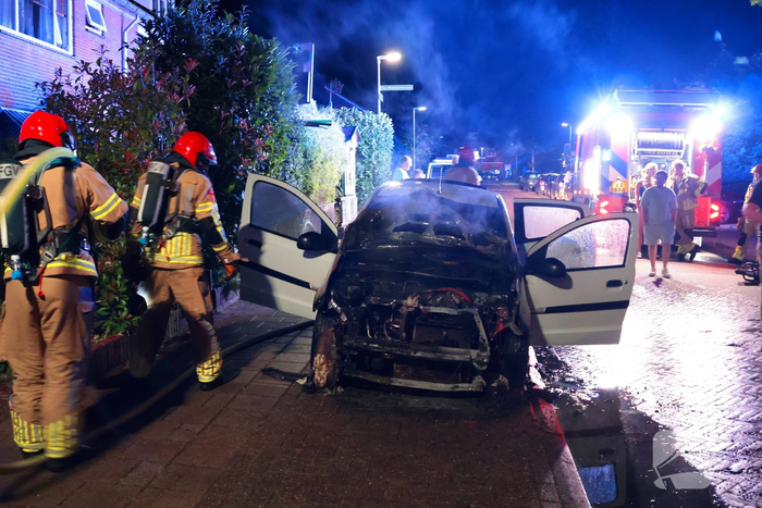 Brand in auto snel onder controle