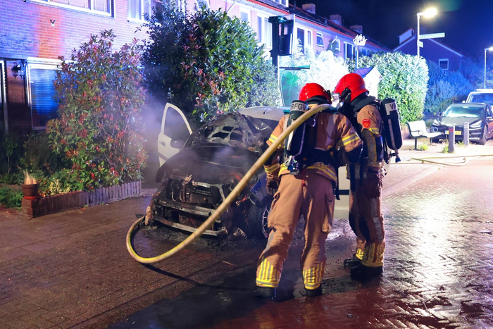 Brand in auto snel onder controle