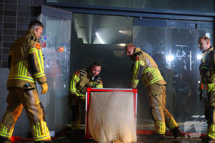 Brand in voormalig fitnessgebouw veroorzaakt rookontwikkeling