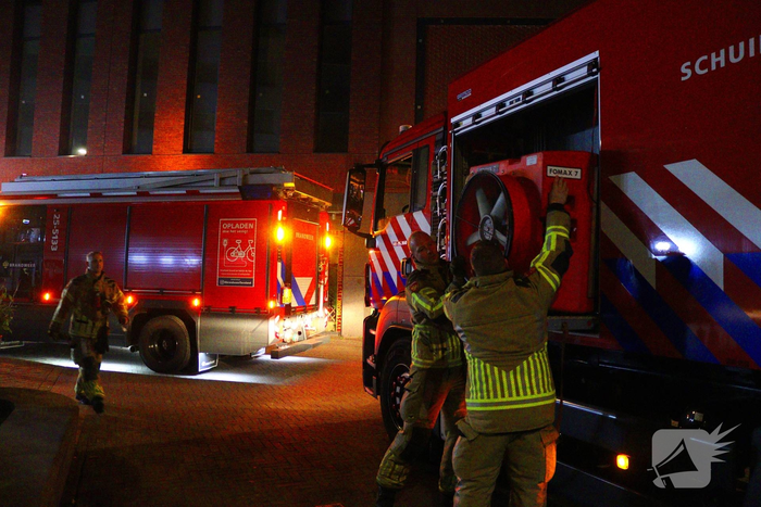 Brand in voormalig fitnessgebouw veroorzaakt rookontwikkeling