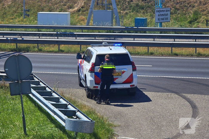 Brand in caravan leidt tot afsluiting tunnel