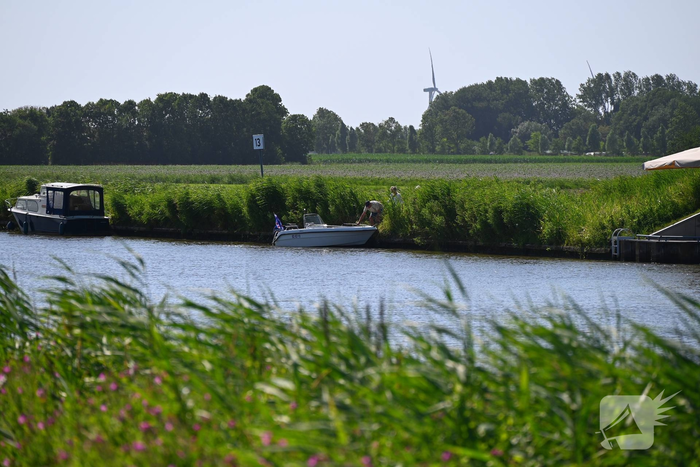 Brandweer onderzoekt melding van brand op vaartuig