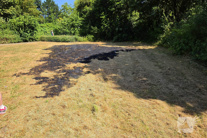 Omstanders doven brand voor aankomst brandweer