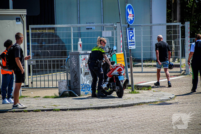 Aanrijding tussen scooter en auto