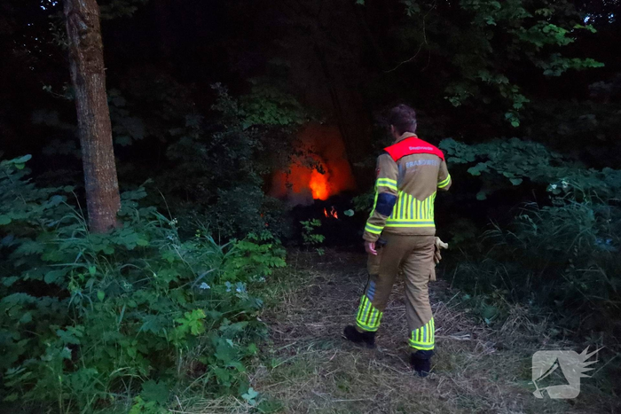 Broeibrand in bosschages geblust