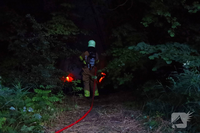 Broeibrand in bosschages geblust