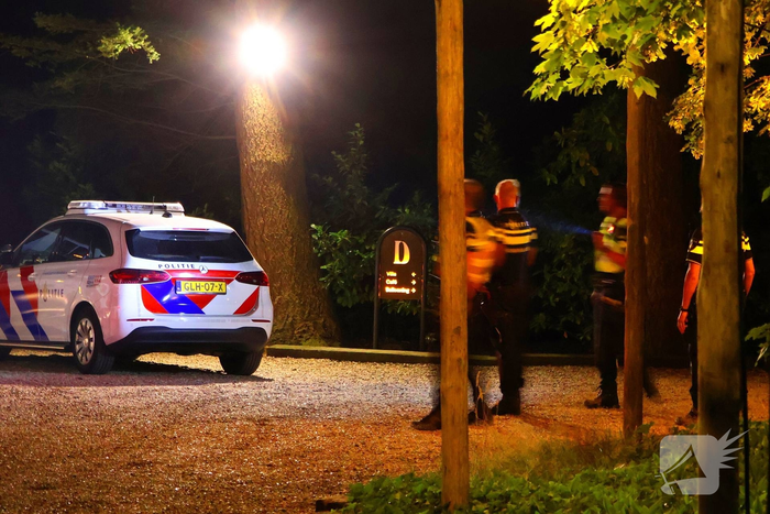 Vrouw gewond bij steekincident in café